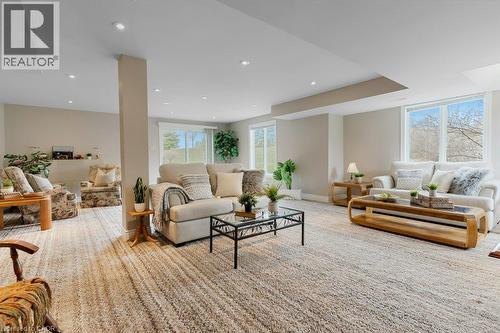 228 Glenariff Drive, Freelton, ON - Indoor Photo Showing Living Room