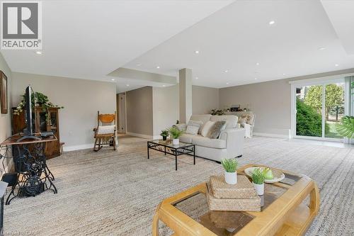 228 Glenariff Drive, Freelton, ON - Indoor Photo Showing Other Room