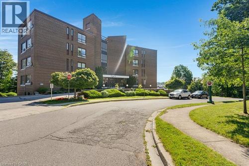 26 Wentworth Avenue Unit# 2 S, Cambridge, ON - Outdoor