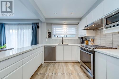 132 Ashton Crescent, Brampton, ON - Indoor Photo Showing Kitchen With Stainless Steel Kitchen With Upgraded Kitchen