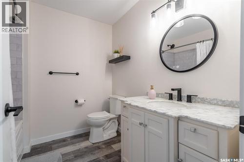 1262 James Crescent, Regina, SK - Indoor Photo Showing Bathroom
