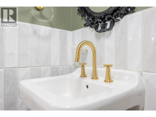 1605 Summit Drive Unit# 17, Kamloops, BC - Indoor Photo Showing Bathroom