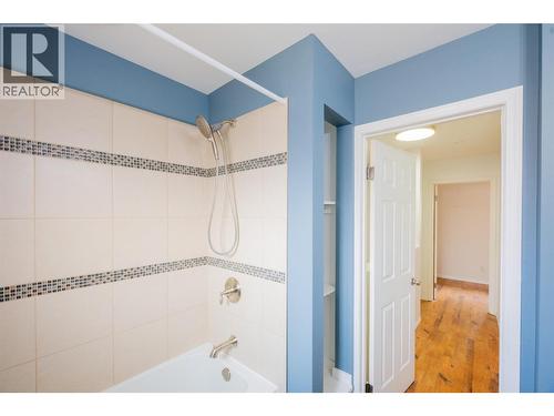 1605 Summit Drive Unit# 17, Kamloops, BC - Indoor Photo Showing Bathroom