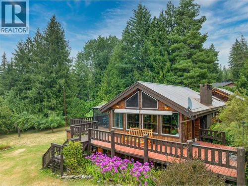 4061 Torry Road, Eagle Bay, BC - Outdoor