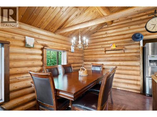 4061 Torry Road, Eagle Bay, BC - Indoor Photo Showing Dining Room