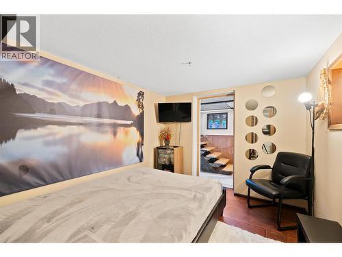 4061 Torry Road, Eagle Bay, BC - Indoor Photo Showing Bedroom