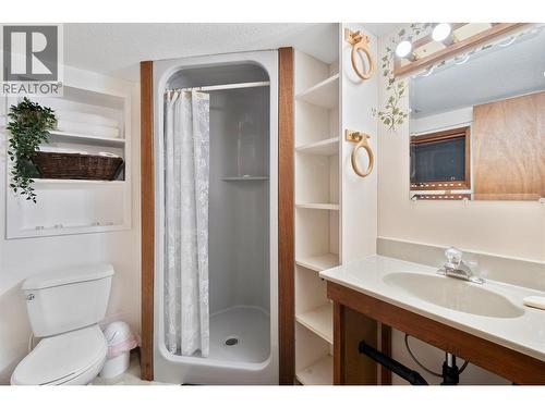 4061 Torry Road, Eagle Bay, BC - Indoor Photo Showing Bathroom