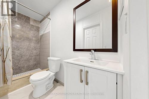 1496 Simcoe Street N, Oshawa, ON - Indoor Photo Showing Bathroom