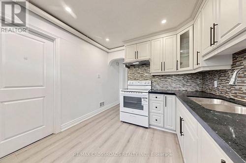 1496 Simcoe Street N, Oshawa, ON - Indoor Photo Showing Kitchen