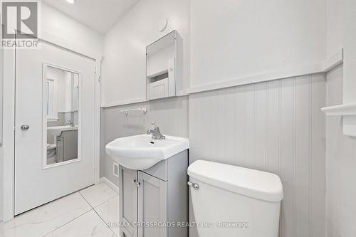 1496 Simcoe Street N, Oshawa, ON - Indoor Photo Showing Bathroom