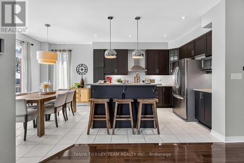 53 Chiswick Avenue, Whitby, ON - Indoor Photo Showing Kitchen With Upgraded Kitchen