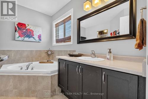 53 Chiswick Avenue, Whitby, ON - Indoor Photo Showing Bathroom