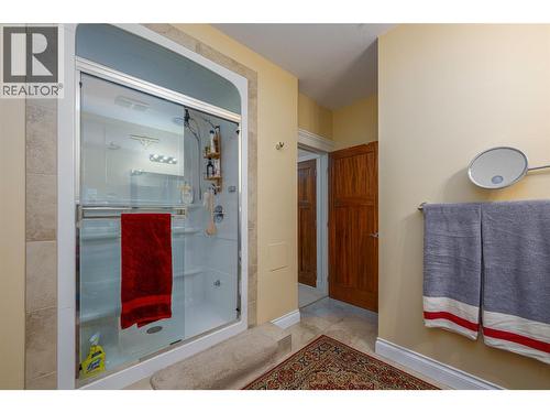 5045 Snowbird Way Unit# 2, Big White, BC - Indoor Photo Showing Bathroom