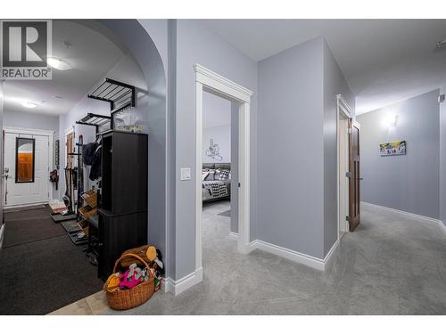 5045 Snowbird Way Unit# 2, Big White, BC - Indoor Photo Showing Other Room