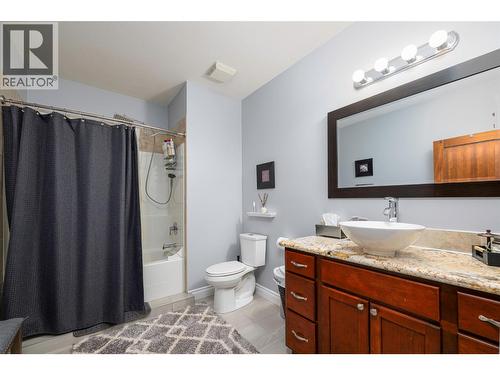 5045 Snowbird Way Unit# 2, Big White, BC - Indoor Photo Showing Bathroom