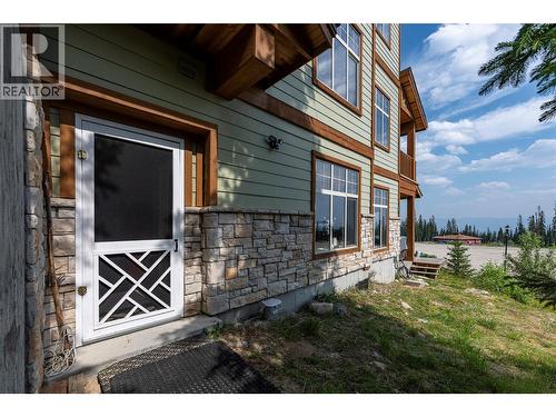 5045 Snowbird Way Unit# 2, Big White, BC - Outdoor