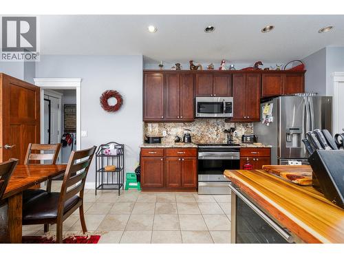 5045 Snowbird Way Unit# 2, Big White, BC - Indoor Photo Showing Kitchen