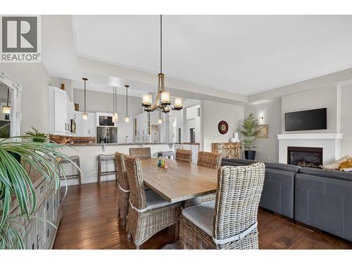 1394 Glenview Avenue, Kelowna, BC - Indoor Photo Showing Other Room With Fireplace