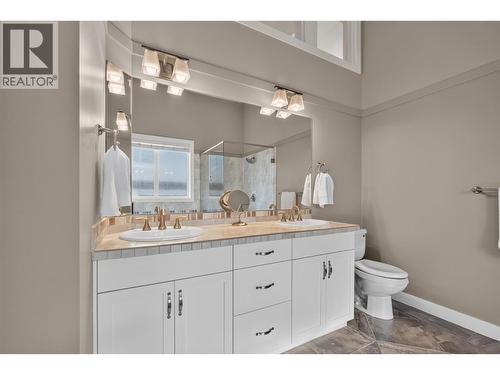 1394 Glenview Avenue, Kelowna, BC - Indoor Photo Showing Bathroom