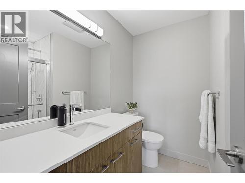 1393 9Th Avenue Unit# 118, Kamloops, BC - Indoor Photo Showing Bathroom