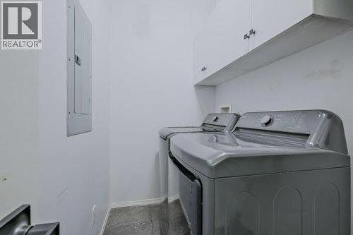 755 Birch Avenue, Kelowna, BC - Indoor Photo Showing Laundry Room