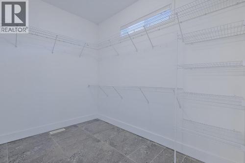 Walk-in closet - 755 Birch Avenue, Kelowna, BC - Indoor With Storage