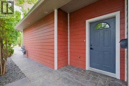 Main entrence - 755 Birch Avenue, Kelowna, BC - Outdoor With Exterior