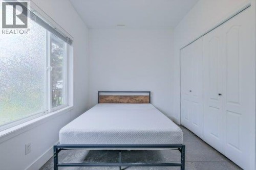 Bedroom 2 - 755 Birch Avenue, Kelowna, BC - Indoor Photo Showing Bedroom