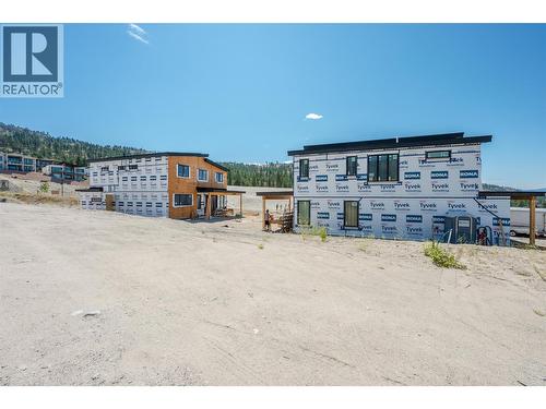 128 Deer Place, Penticton, BC - Outdoor