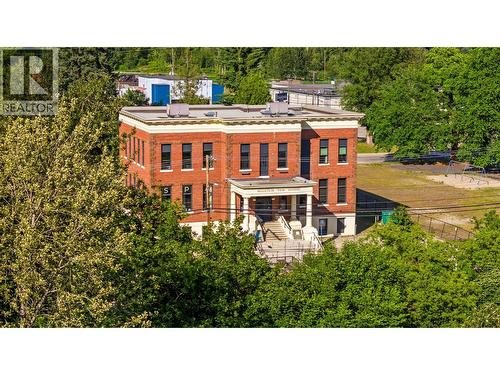 616 Third Street W, Revelstoke, BC 