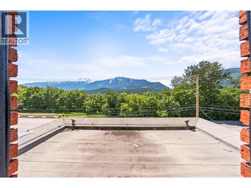 616 Third Street W, Revelstoke, BC 