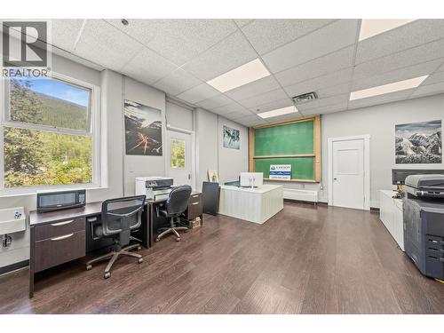 616 Third Street W, Revelstoke, BC 