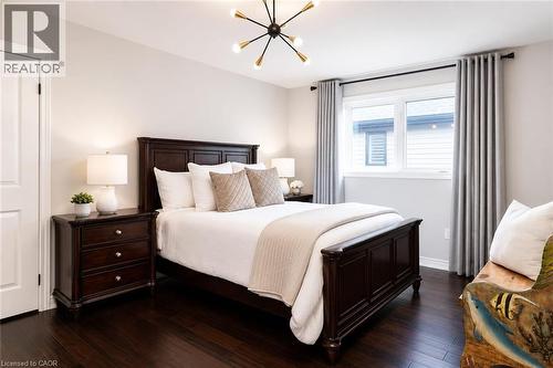 41 Creanona Boulevard, Stoney Creek, ON - Indoor Photo Showing Bedroom
