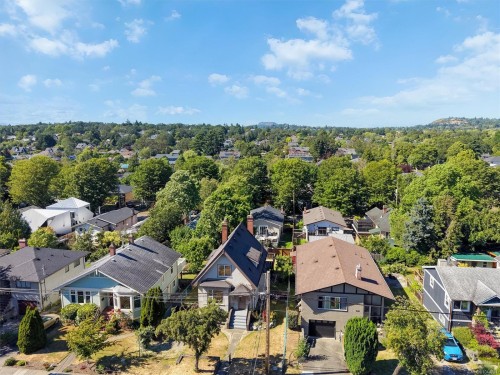 1456 Denman St, Victoria, BC 