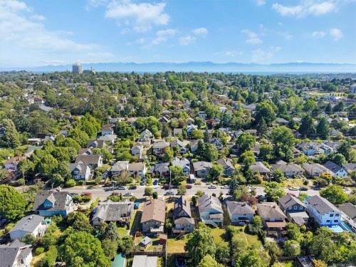 1456 Denman St, Victoria, BC 