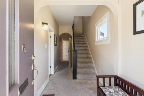 1456 Denman St, Victoria, BC 