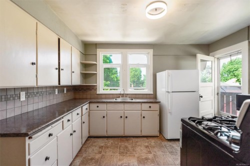 1456 Denman St, Victoria, BC 