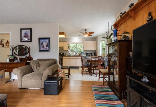 135 Macdonald Rd, Lake Cowichan, BC 
