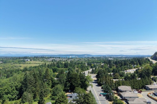 #200-2190 Jingle Pot Rd, Nanaimo, BC 