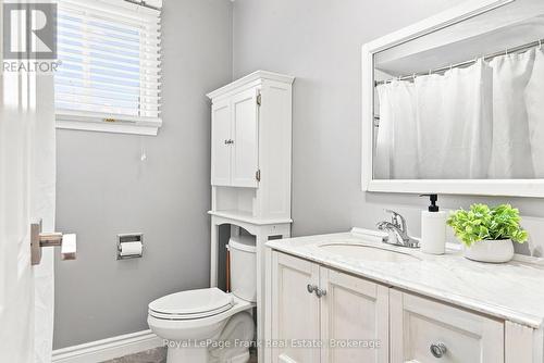 59 Centerfield Drive, Clarington (Courtice), ON - Indoor Photo Showing Bathroom