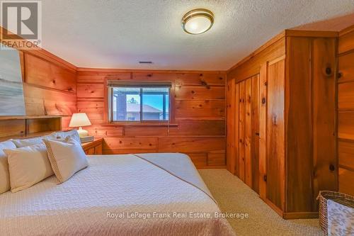 36 Fire Route 28, Trent Lakes, ON - Indoor Photo Showing Bedroom