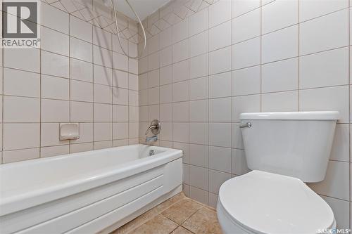 1300 Aberdeen Street, Regina, SK - Indoor Photo Showing Bathroom