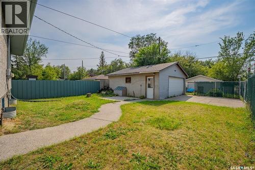 1300 Aberdeen Street, Regina, SK - Outdoor