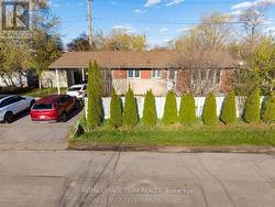 UPPER - 925 MOORVALE ROAD Ottawa, ON K1K 3K9