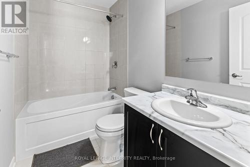 871 Decoeur Drive, Ottawa, ON - Indoor Photo Showing Bathroom