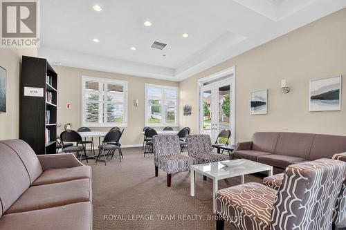 304 - 170 Guelph Private, Ottawa, ON - Indoor Photo Showing Living Room