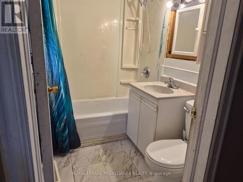 519 Edward Street, Prescott, ON - Indoor Photo Showing Bathroom