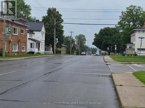 519 Edward Street, Prescott, ON - Outdoor