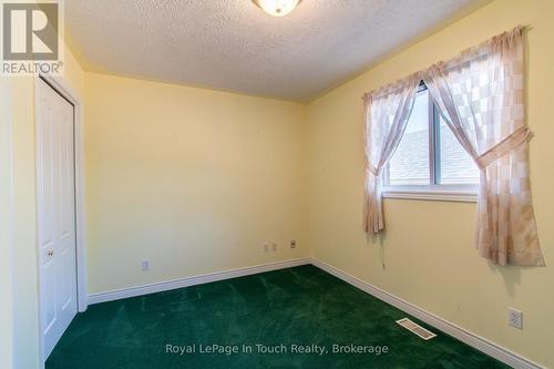 30 Charles Street, Penetanguishene, ON - Indoor Photo Showing Other Room