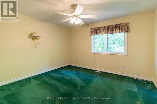 30 Charles Street, Penetanguishene, ON - Indoor Photo Showing Other Room